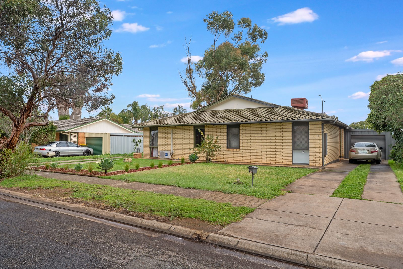 19 Adaluna Crescent, Smithfield SA