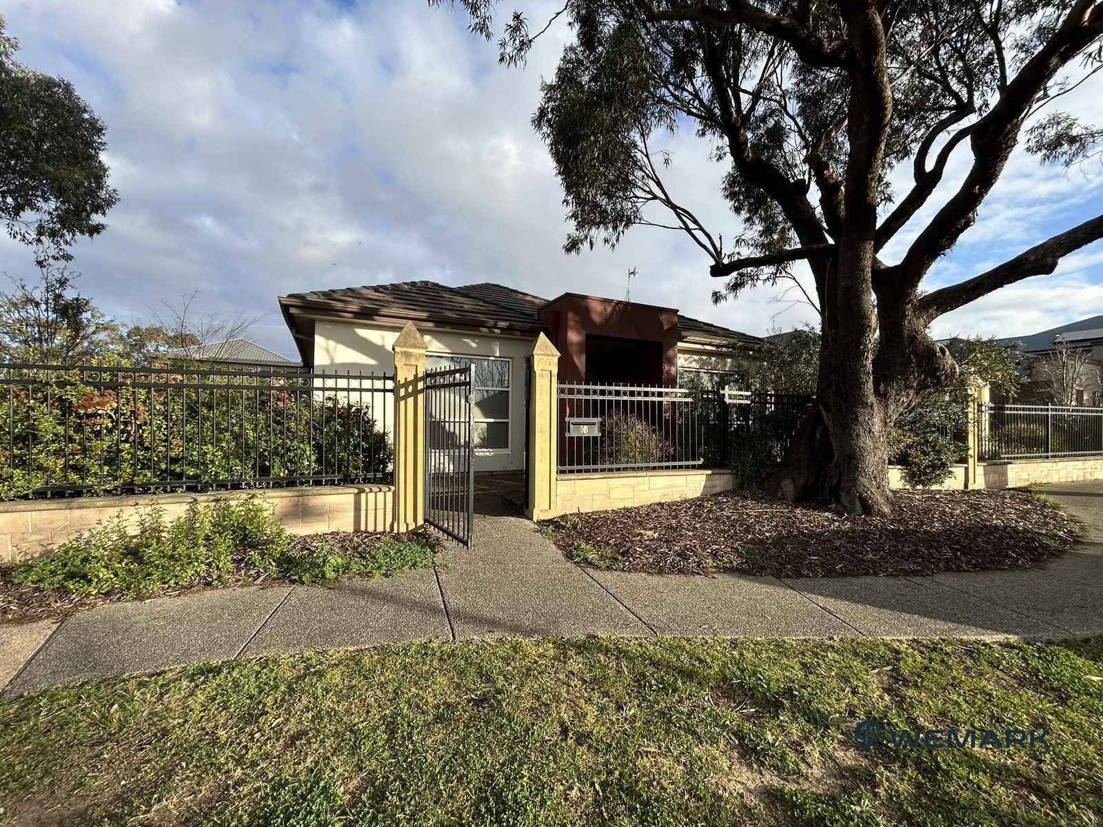 10 Acacia Grove, Flagstaff Hill SA